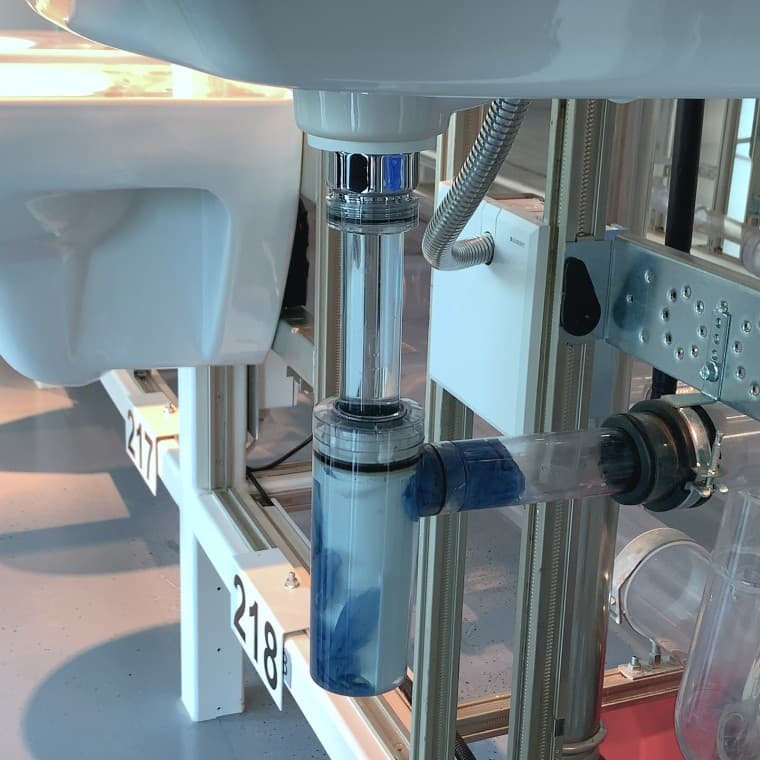 Гидрозатвор засорился Гидрозатвор засорился