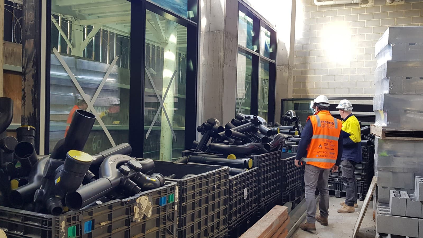 Водоотведение с Geberit SuperTube (© Peter Casamento, Marc Williams) Водоотведение с Geberit SuperTube (© Peter Casamento, Marc Williams)