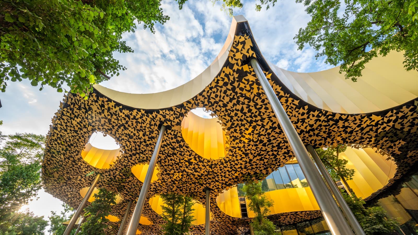 Венгерский дом музыки (© Városliget Zrt.) Венгерский дом музыки (© Városliget Zrt.)