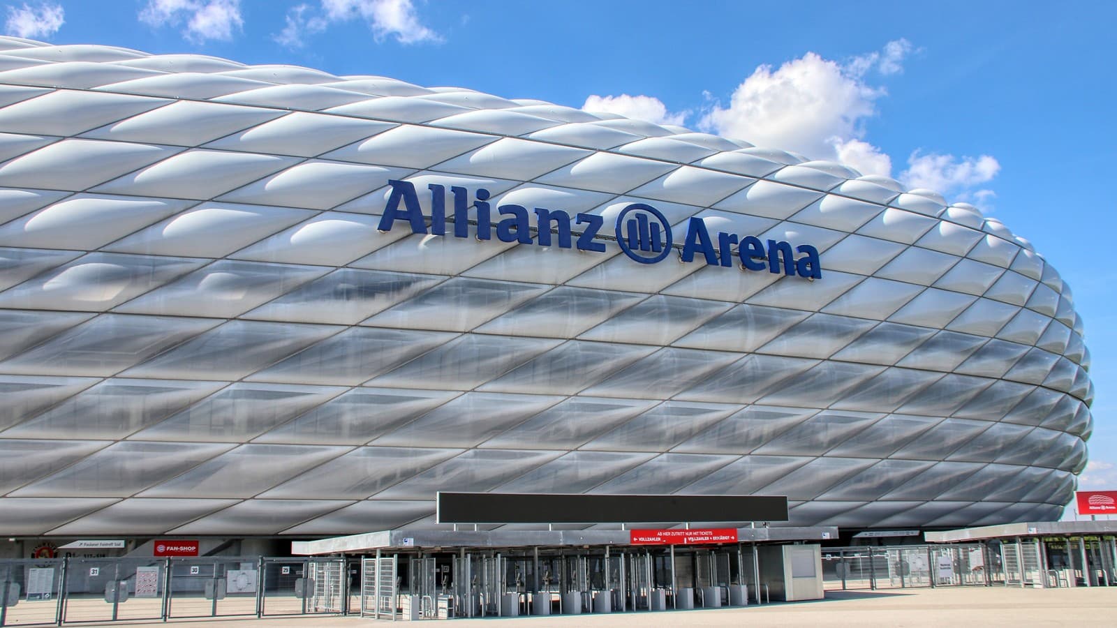 Allianz Арена, Мюнхен, Германия (© Pixabay) Allianz Арена, Мюнхен, Германия (© Pixabay)